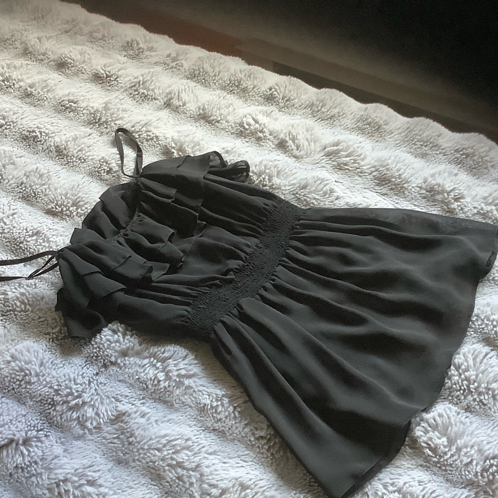 H&M Black Ruffled Top - Picture 4 of 4